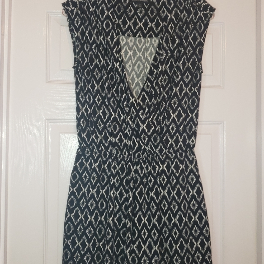 𝅺BANANA Republic Romper size 0